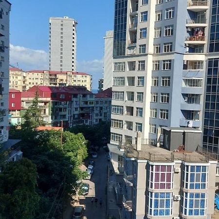 Andrew'S 2 Rooms Apartment In Batumi Ანდრიას 2 Ოთახიანი Აპარტამენტი Ბათუმში Exteriér fotografie