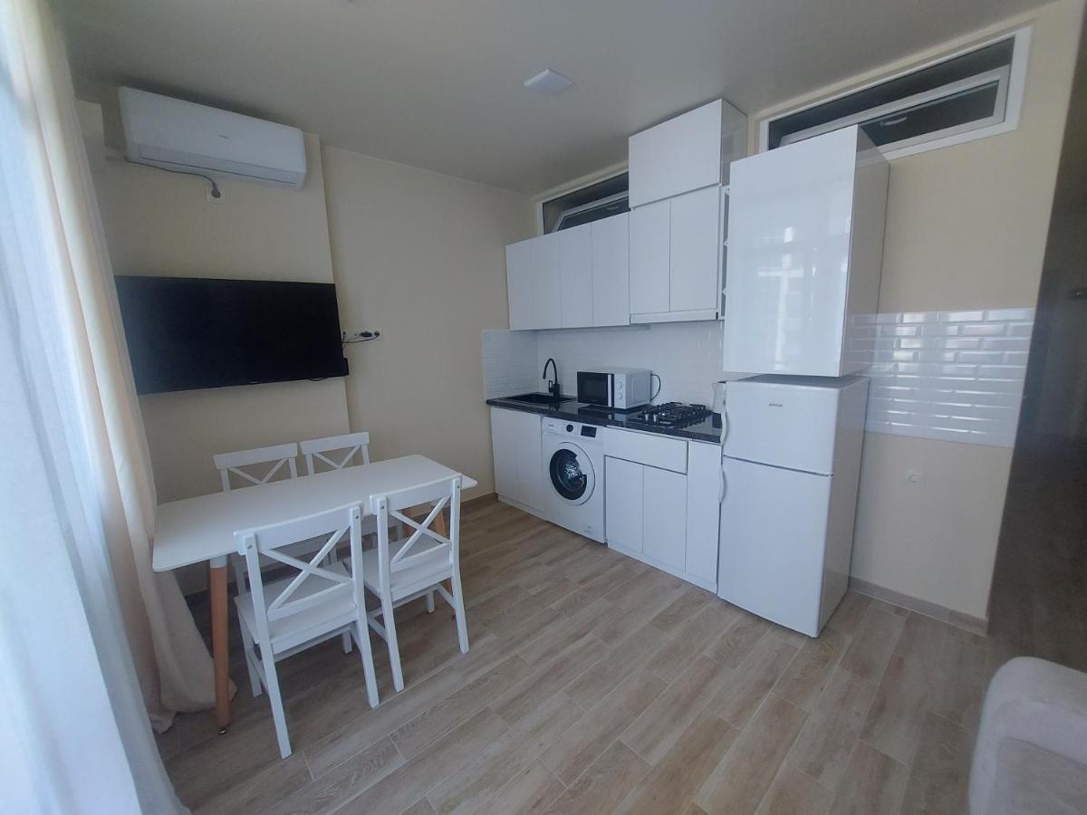 Andrew'S 2 Rooms Apartment In Batumi Ანდრიას 2 Ოთახიანი Აპარტამენტი Ბათუმში Exteriér fotografie